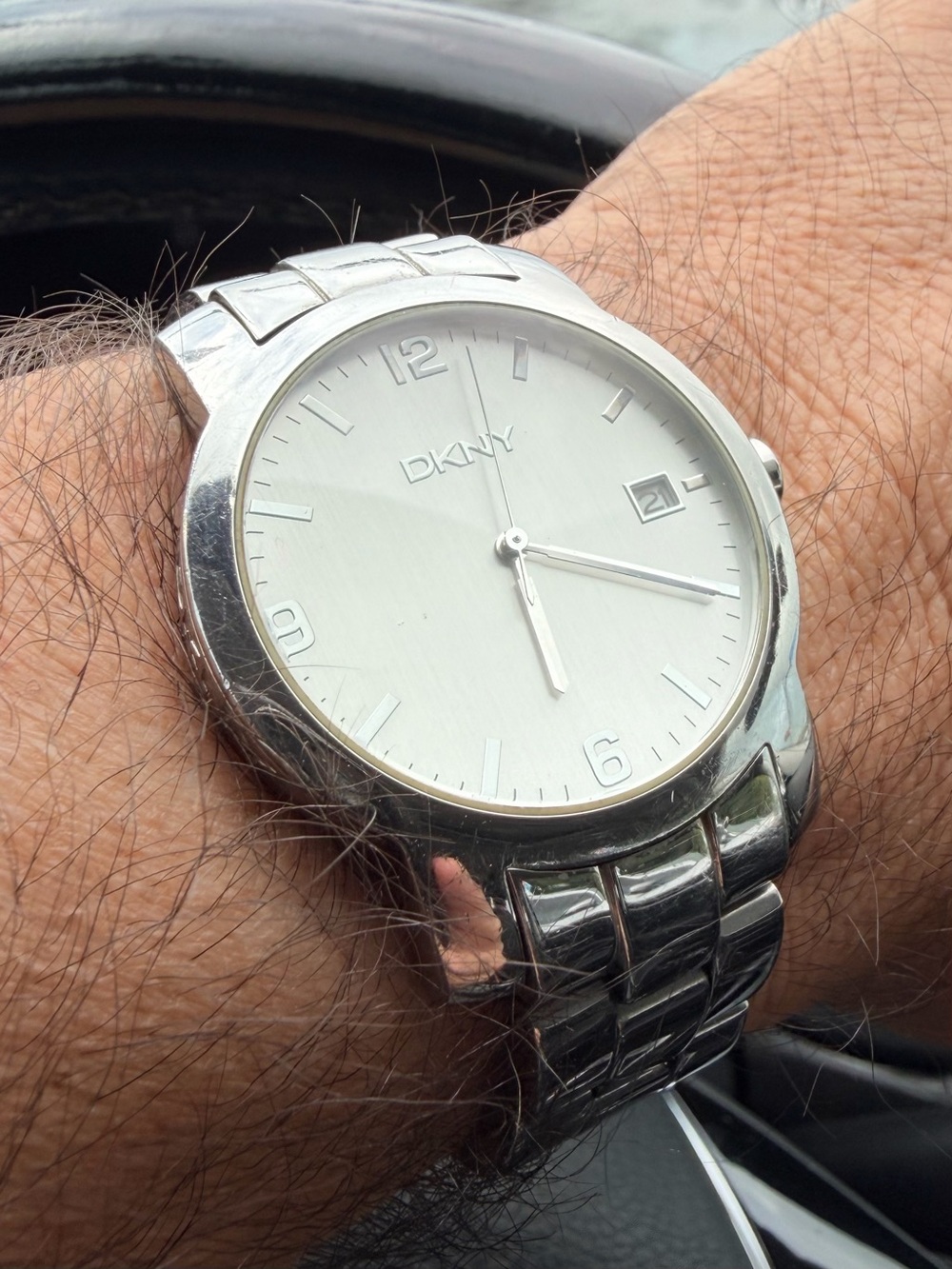 Authentic DKNY Stainless Steel Quartz Watch (Model: NY-1000)